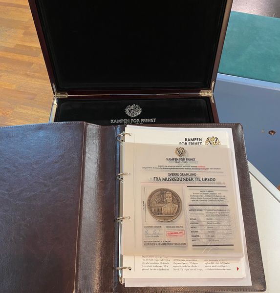 Hovedbilde Komplett sett medaljer Kampen for frihet ...