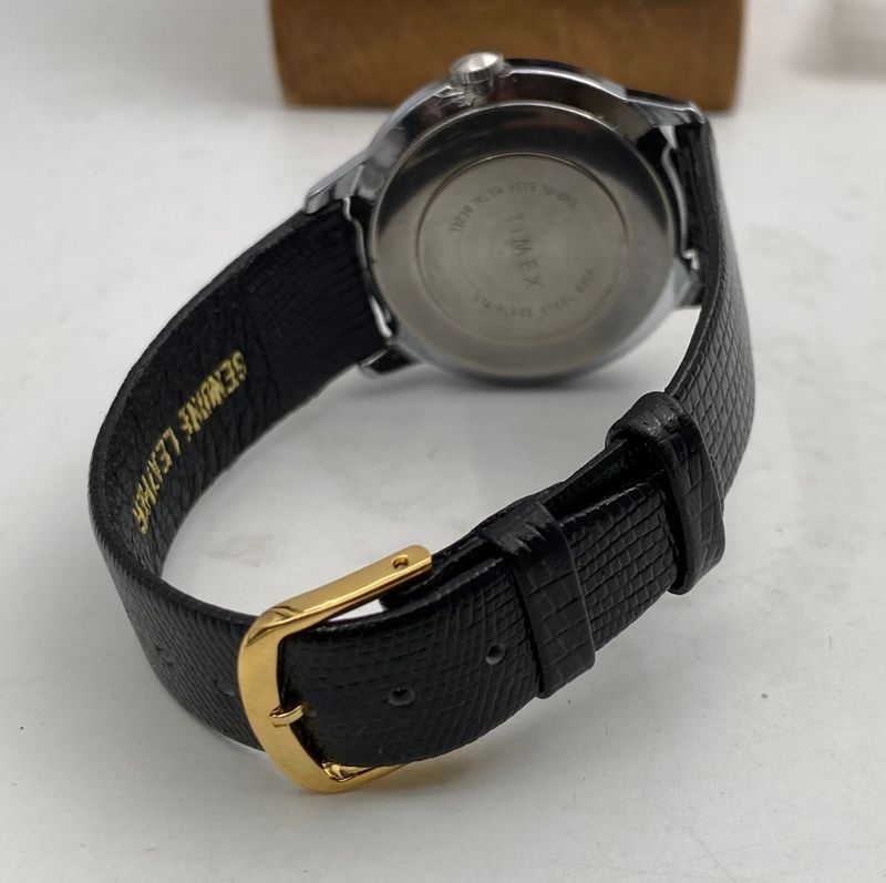 Timex opptrekk med dag/dato