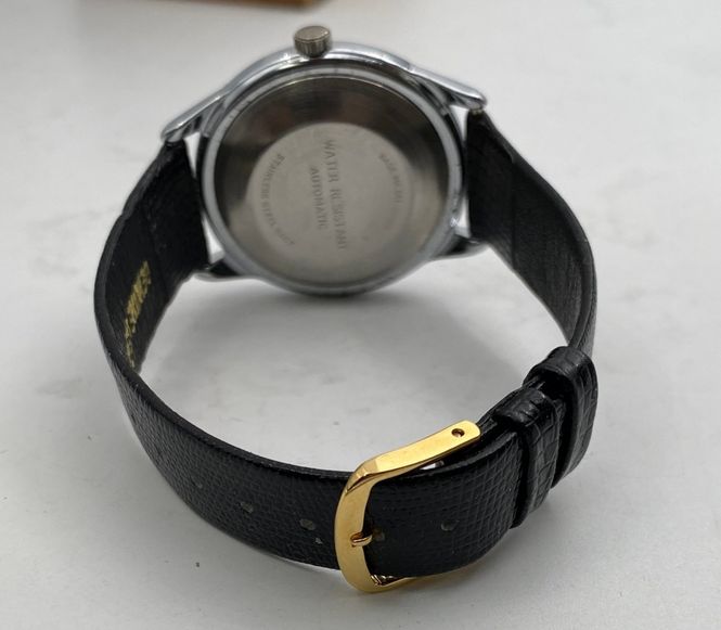 Hovedbilde Timex automatic med dag/dato.