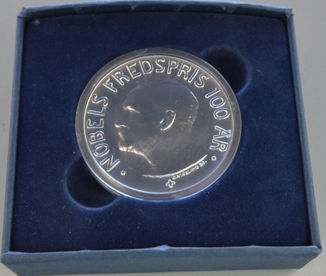 Hovedbilde 100 kr 2001 - Nobel i originalt etui