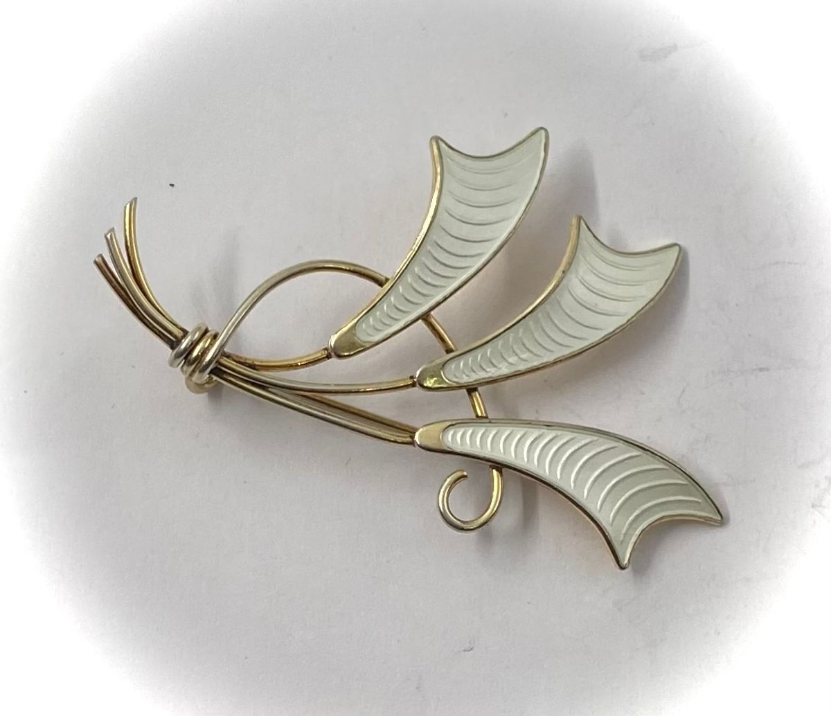 Forgylt brosje 925 sølv med emalje A.Scharning