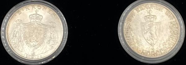 Hovedbilde Sett med 2 kroner 1906 og 1914 fra Samlerhuset